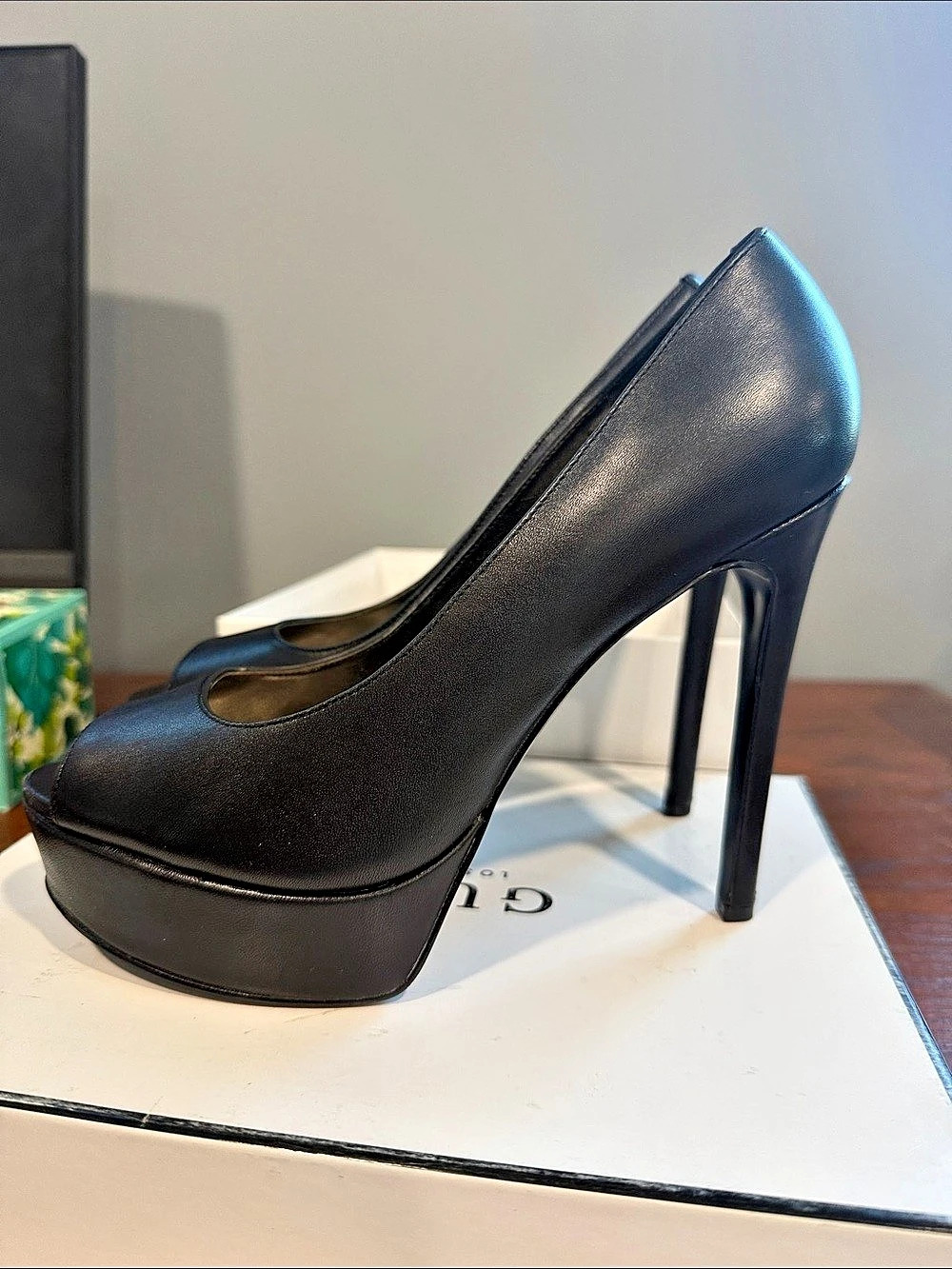 GUESS CACEI Platform Peep Toe Heels Black US 8